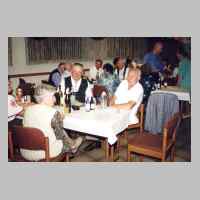 080-2283 14. Treffen vom 3.-5. September 1999 in Loehne - Zu trinken gab es viel, aber betrunken war niemand.JPG